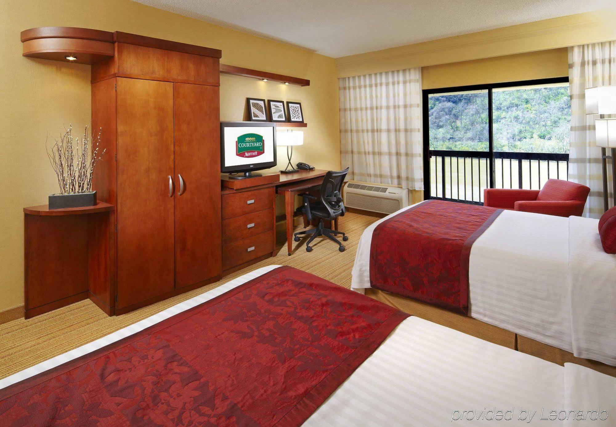 Hotel Courtyard By Marriott Pittsburgh Waterfront 3*